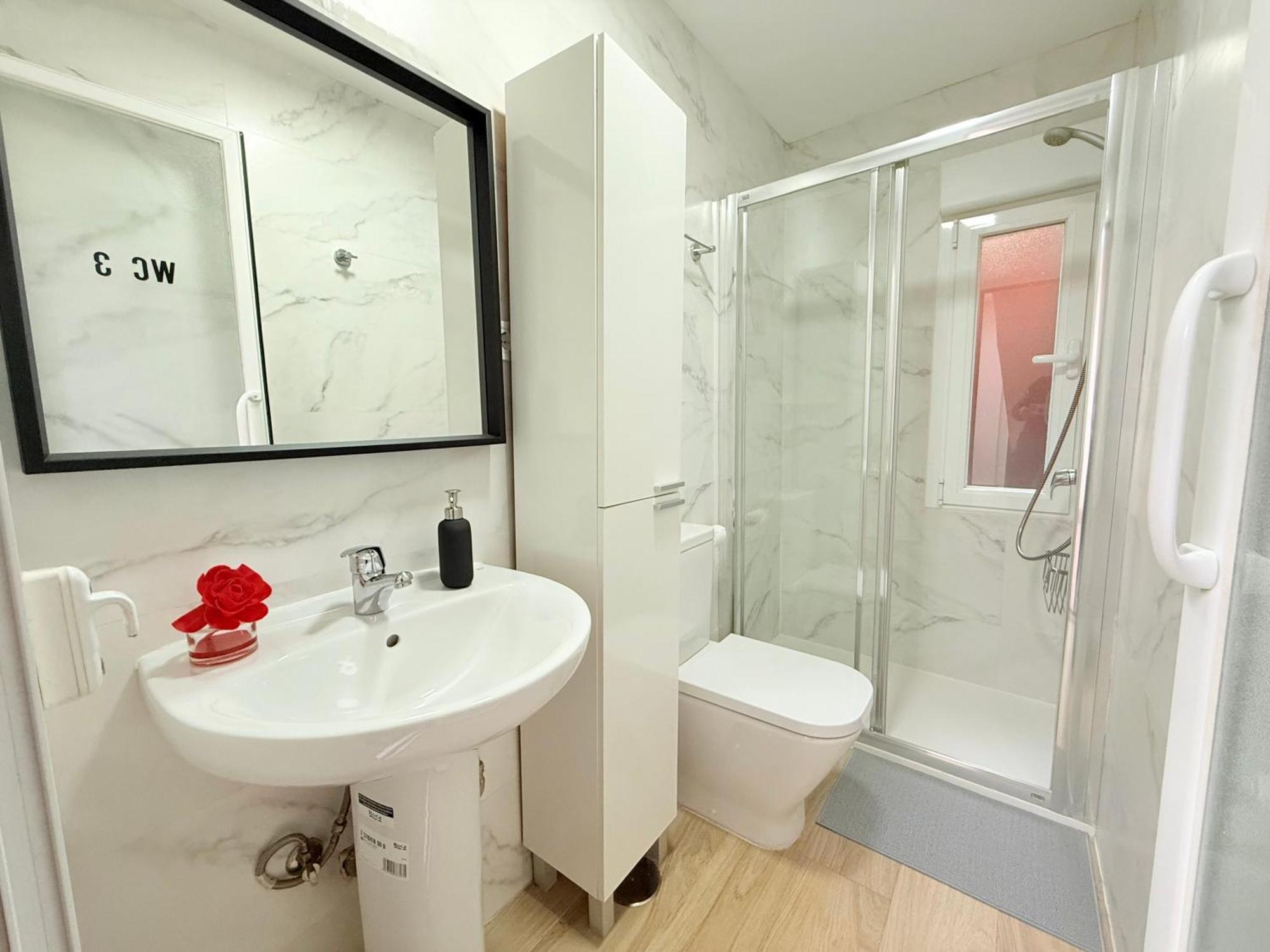 Rosa Rooms, Habitacion Con Bano Privado Pozuelo de Alarcón Exterior foto