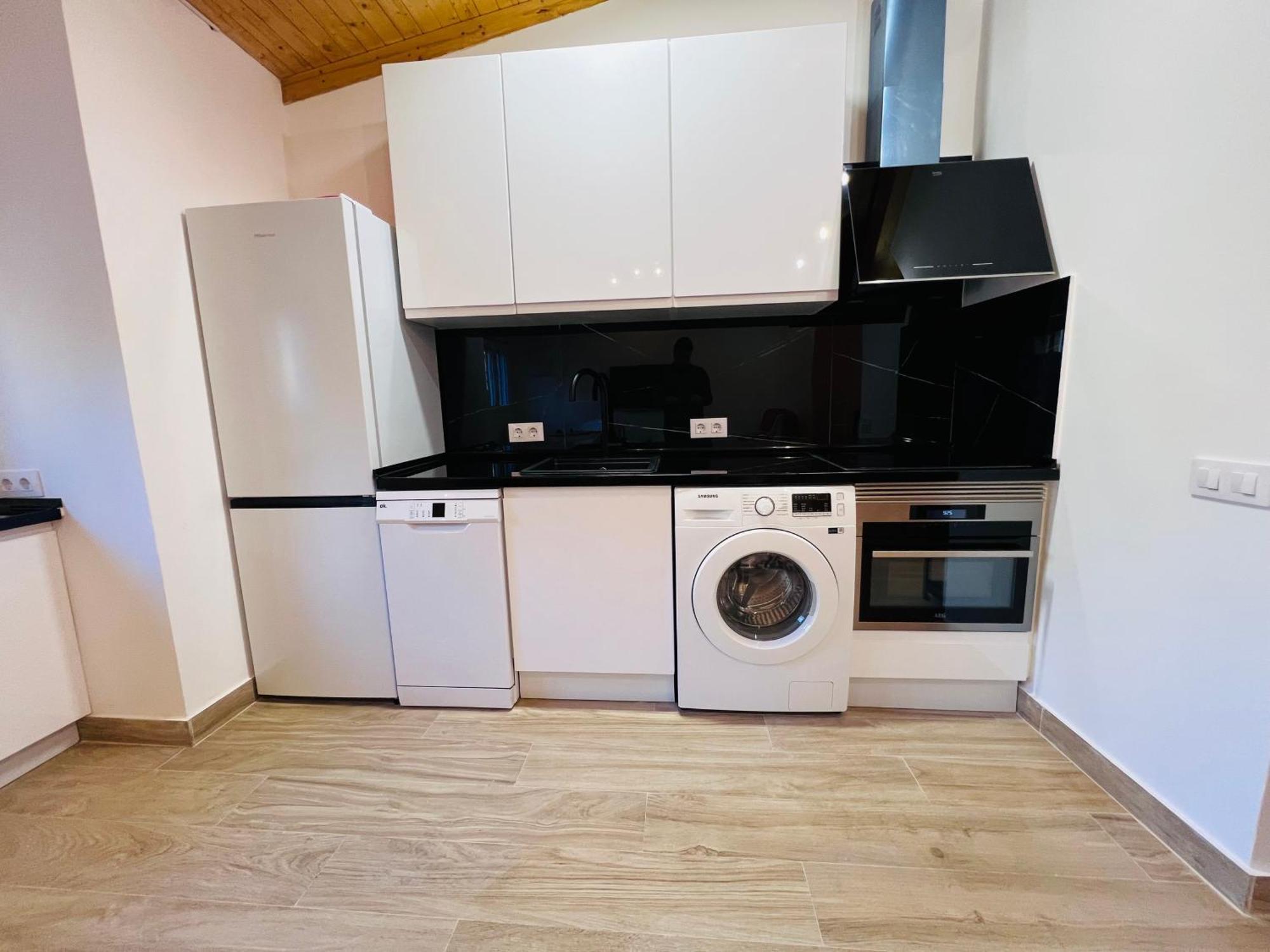 Rosa Rooms, Habitacion Con Bano Privado Pozuelo de Alarcón Exterior foto