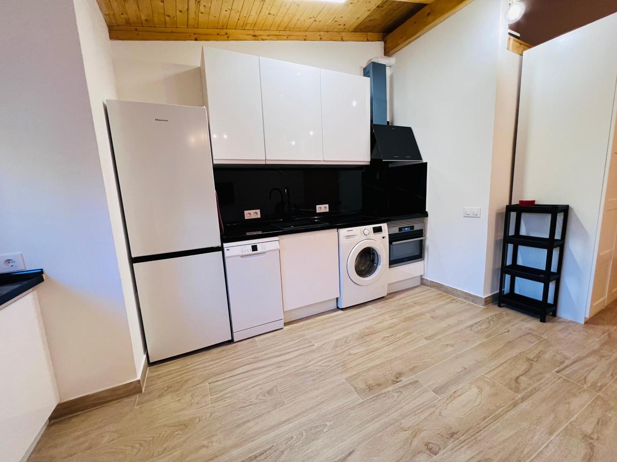 Rosa Rooms, Habitacion Con Bano Privado Pozuelo de Alarcón Exterior foto